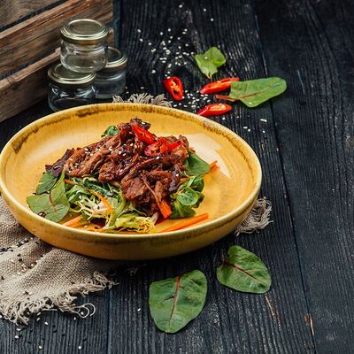 Салат с уткой в Маймун по цене 750