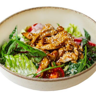 Азиатский салат с ореховым соусом в Scandy park по цене 490 ₽