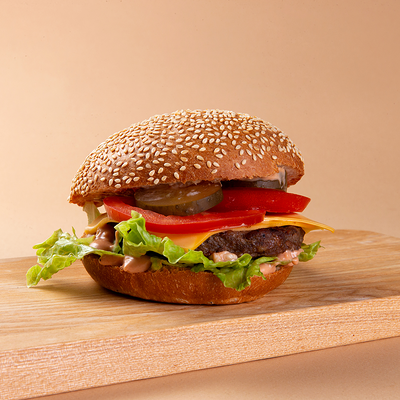 Чизбургер в Handy Place по цене 345 ₽