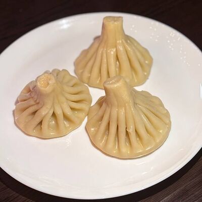 Хинкали отварные с курицей в Маркет бургер и скепасти по цене 360 ₽