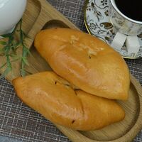 Пирожок с капустой в Пышнотесто