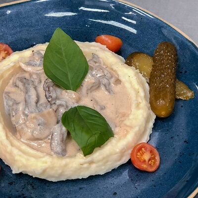 Бефстроганов в Баловень С по цене 990 ₽