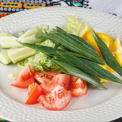 Овощная тарелка в ШКВАРКИ по цене 13 р.