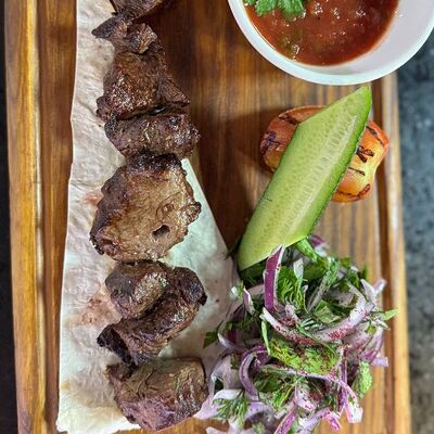 Шашлык из говяжьей вырезки на мангалев A Food по цене 1250 ₽