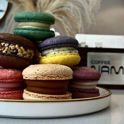 Макарон в CoffeeNam по цене 220 ₽