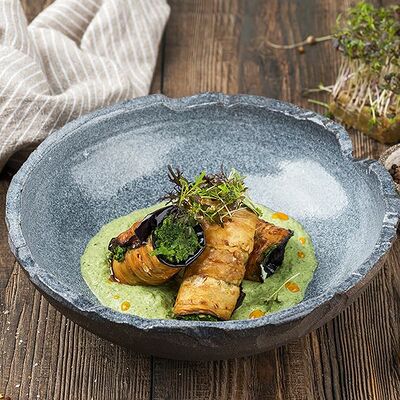 Рулетики со шпинатом и соусом Сотолия в ЛарисуВаннуХочу по цене 450