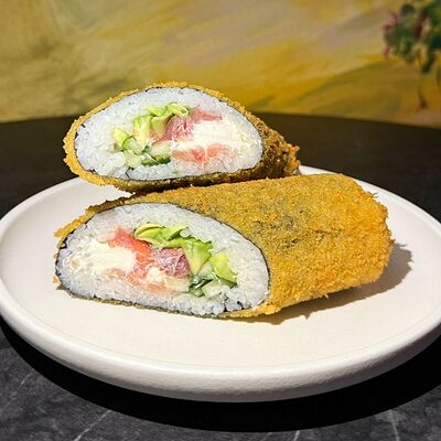 Сэндвич-ролл с Лососем и Тунцом в Bigrolls по цене 620 ₽