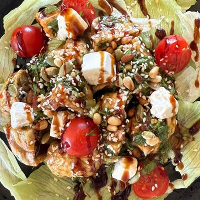 Салат с хрустящими грибамив Шардени по цене 580 ₽