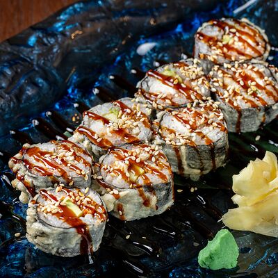 Теплый ролл с угрем в Nautilus по цене 1024 ₽