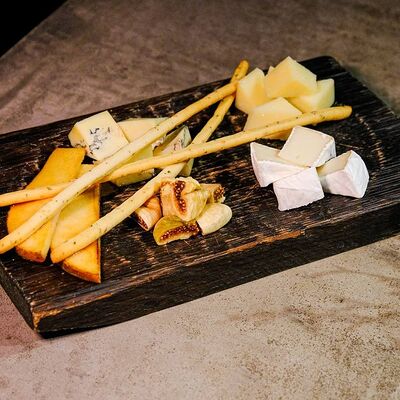 Сырное платов Kano по цене 2120 ₽