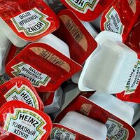 Соус Кетчуп Heinz в Мидийное место