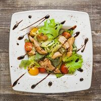 Салат С курицей в устричном соусе в Рисоварня