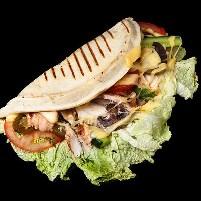 Закрытая Пицца Сборная в Шаурмания по цене 329 ₽