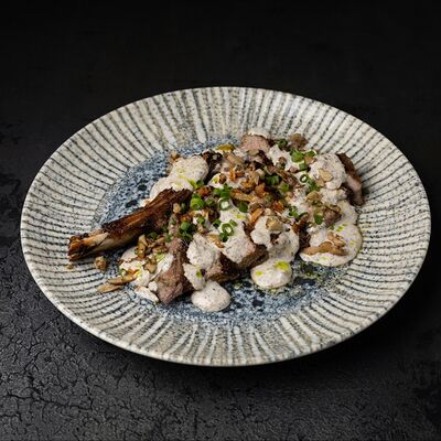 Телятина на кости с трюфельным соусом в Прага по цене 1190 ₽