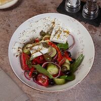 Салат Греческий в Преснявары Бар