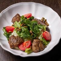 Салат с куриной печенью в Ели Сацебели