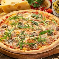 Пицца Четыре мяса в Grizzly Bar