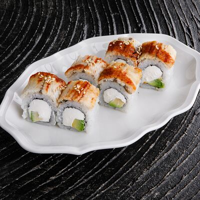 Сливочный ролл с угрем в Ginza по цене 1590 ₽