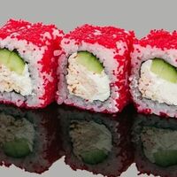 Ролл Калифорния со снежным крабом в Marlin Sushi