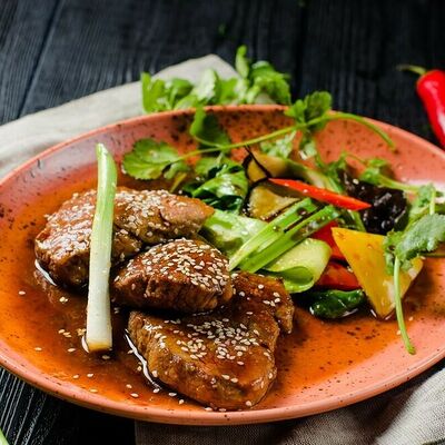 Стейк из говядины в Маймун по цене 990