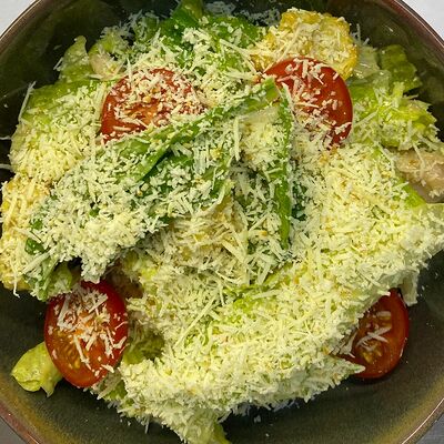 Цезарь с цыпленком в Багратиони по цене 820 ₽