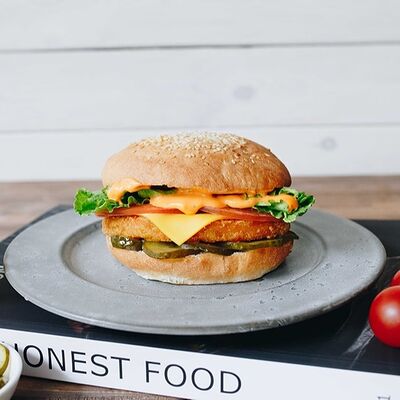 Чикен шеф в Pizzburg по цене 12 р.