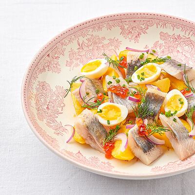 Норвежская сельдь с картофелем в Счастливы вместе по цене 770 ₽