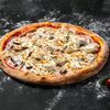 Пицца с сыром, ветчиной и грибами в PIZZAZAVR по цене 1130