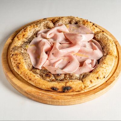 Пицца Мортаделла с трюфельной пастой в ROMO по цене 1620 ₽