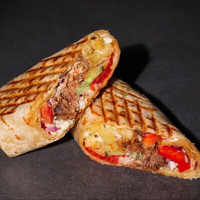 Гирос с говядиной в Amber kebab по цене 429 ₽