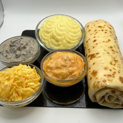 Блинчик с картошкой, грибами, курицей и сыром в Блинная Мастерская «Жили-Были» по цене 503 ₽