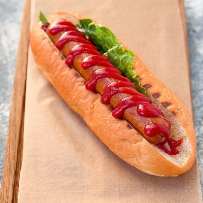 Хот-дог с кетчупом в Food market skolkovo по цене 390 ₽