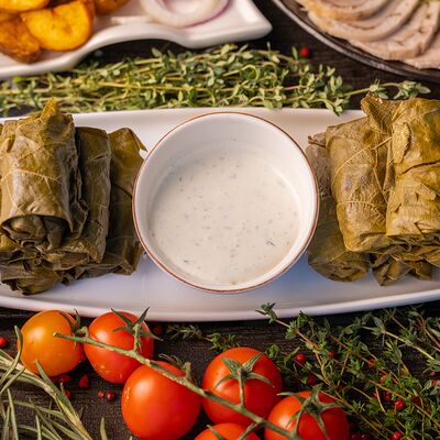 Долма с мацони в Zagarro по цене 840 ₽