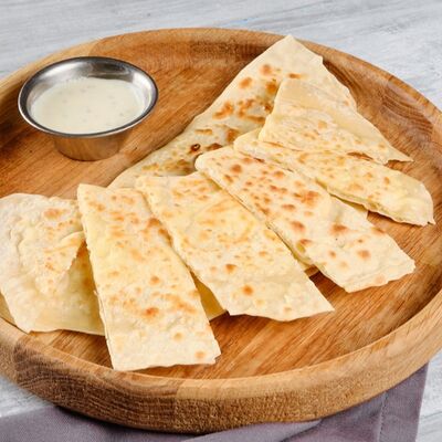 Кутаб с курицей и грибами в Лепим сами по цене 240 ₽