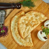 Чебурек с шампиньонами и сыром в Зелёный чебурек