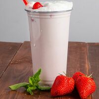 Чертовски хороший клубничный молочный коктейль за 5$ в Кофта