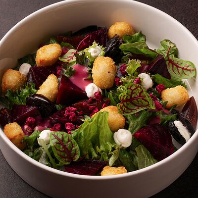 С свёклой и пюре из печеного яблока в Осип Терлеев по цене 670 ₽