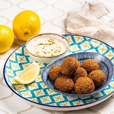 Фалафель с тахиной в Maroon по цене 520 ₽