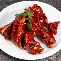 Свиные ребрышки в соусе в Пекин