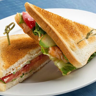 Сэндвич в Дача по цене 375 ₽