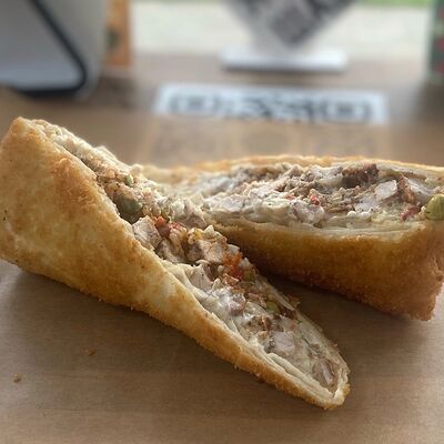  Буррито с фаршем в обычном лаваше в темпуре в Burritos по цене 295 ₽