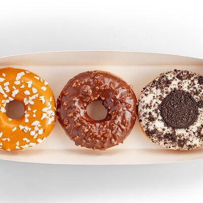 Набор из 3 пончиков №5 в Ronis Donuts по цене 806 ₽