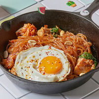 Бататная лапша с курицей в Шикари