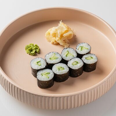 Маки Огурец в Роллпепперони по цене 220 ₽