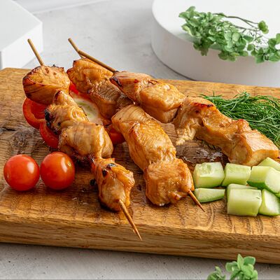 Мини-шашлычки из курицы с овощами в KanapeFest по цене 2470 ₽