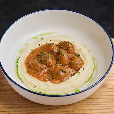 Фрикадельки из белой рыбыв Wine Connection по цене 290 ₽