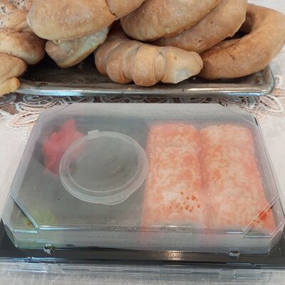 Ролл Калифорния в Самовар на Минусинской по цене 392 ₽