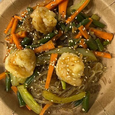 Фунчоза с креветкамив Фо Бо & Том Ям по цене 384 ₽