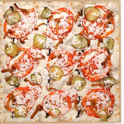 Пицца Овощная в Pizza BonTon по цене 405 ₽