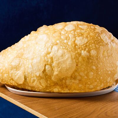 Чебурек с крабом и креветкой в NANA Pirveli по цене 980 ₽